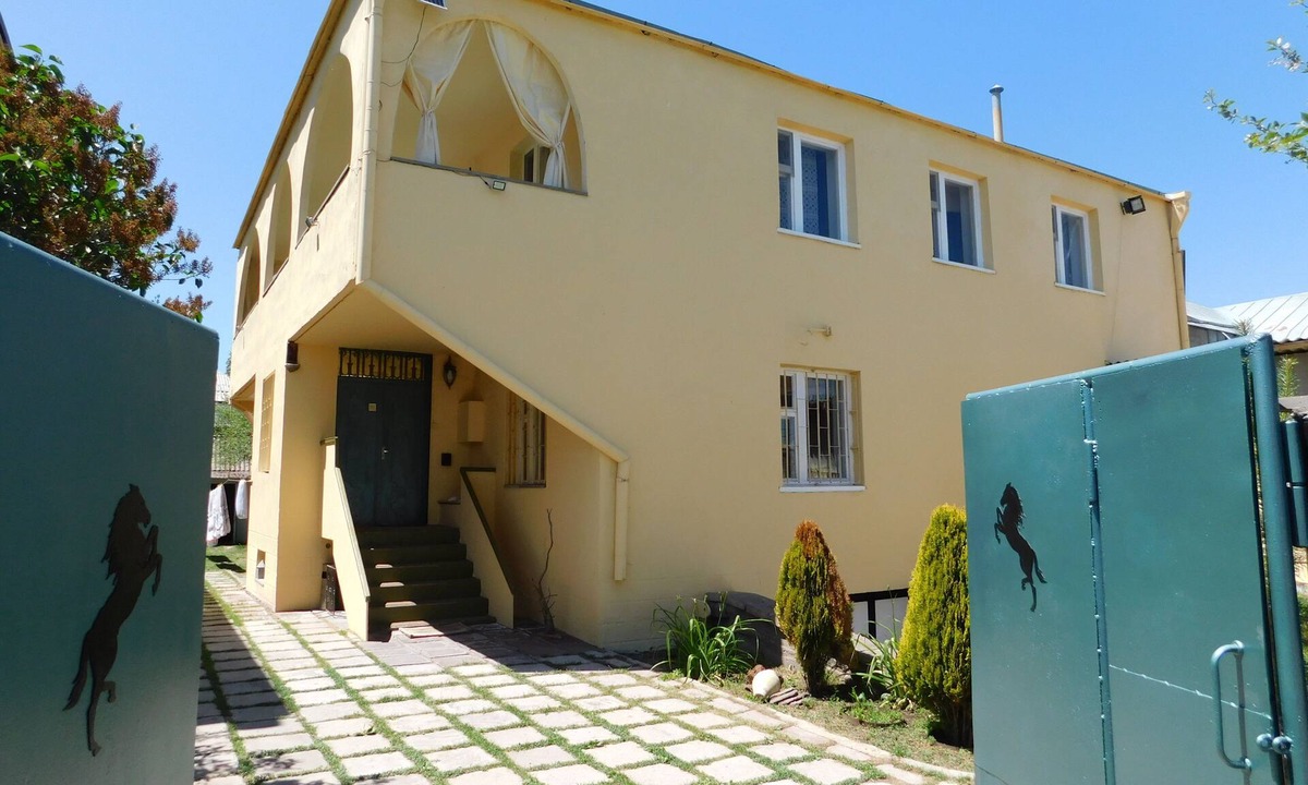 Sevan Villa | Lake Sevan Garden Villa/Sleeps 9/BBQ, Balcony & Outdoor Space