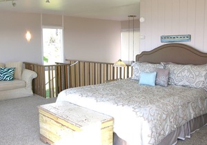 Artist's Oceanview Cottage in Beautiful Cambria, California in Cambria