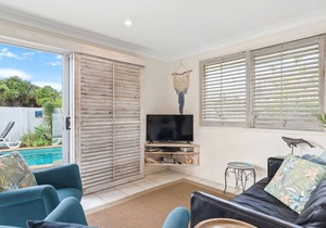Barefoot in Lennox - Single-level Beachfront Oasis with Private Pool in Lennox Head