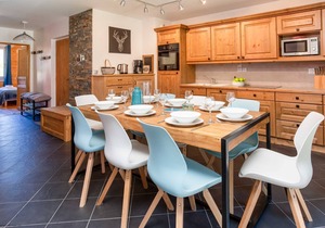 Le Paradis 25 Apartment - an apartment that sleeps 6 guests in 3 bedrooms in Chamonix-Mont-Blanc