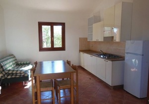 SAN TEODORO - CENTRO E SPIAGGIA A PIEDI - GIARDINO PRIVATO in San Teodoro