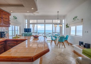Third-Floor Oceanfront Condo with Balconies & Pool in Akumal