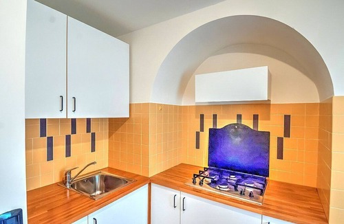 Casa Papa Apartment | Casa Orangina: An elegant and welcoming apartment that is part of an historic villa, with Free WI-FI.