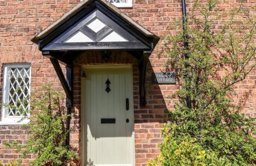 Dodleston House | Jasmine Cottage