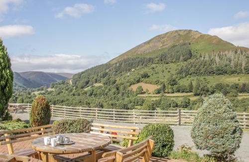 Llangynog House | Pengwern