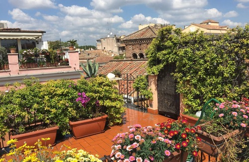 Trastevere Apartment | PENTHOUSE with PRIVATE PANORAMIC ROOF TERRACE, Old Historical centre, Trastevere