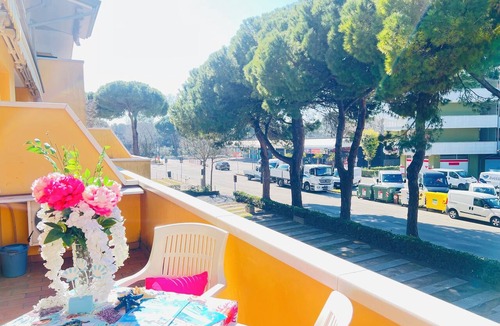 Bibione Apartment | Spacious apartment with large balcony