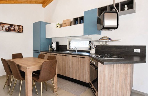 Chiaramonte Gulfi Villa | Villa in Chiaramonte Gulfi with 2 bedrooms sleeps 5