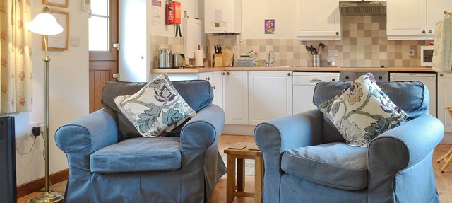 1 bedroom accommodation in Lower Gresham in Lower Gresham
