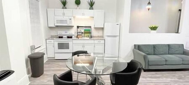 1157#5-Urban Oasis: Steps from Millwork district in Dubuque
