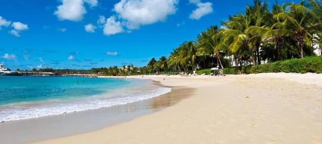 #271 Beautiful Beach Front Exceptional Luxury Apartment in Port St Charles. in Heywards