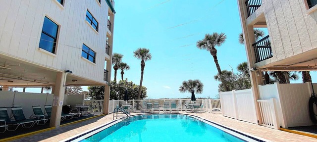 All Seasons Resort in Madeira Beach