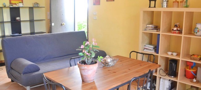 Apartment An on the first floor in a villa with garden, parking and Wi-Fi in Ercolano