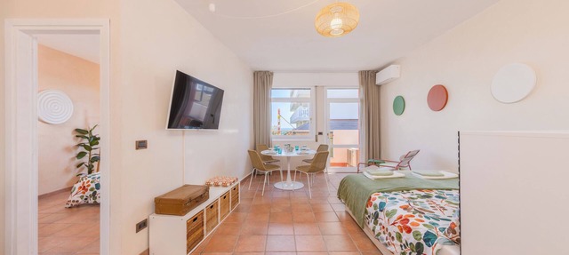 Apartment for 4 People, 1 Minute from the Beach and Close to the City Center in Caorle