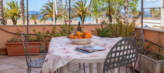 Apartment "Lilla" with Sea View, Private Terrace and Wi-Fi in alghero