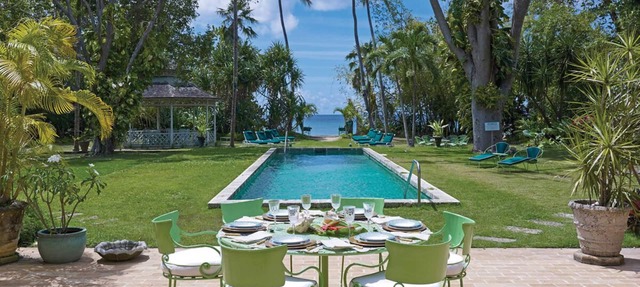 Beachfront Bliss Getaway with Pool - Nelson Gay (7 bed) in Battaleys