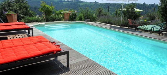 Beautiful apartment for 6 people with pool, TV and terrace in Bonvicino