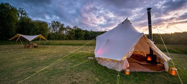 Bell Tent Sleeps 4 with Woodburner & Sauna · Blackdown Hills in Upottery