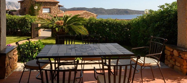 Blue Dawn. Eindrucksvolle Meersicht Coda Cavallo by Interhome in Agrustos