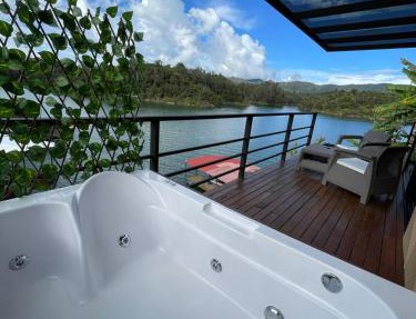 Boreal Glamping in Guatapé