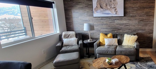 Bozeman Summer Getaway: Climate-Controlled Garage + Mountain Views! in Bozeman