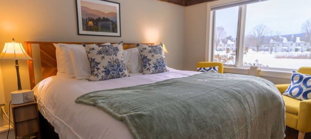 Brass Lantern Inn in Stowe