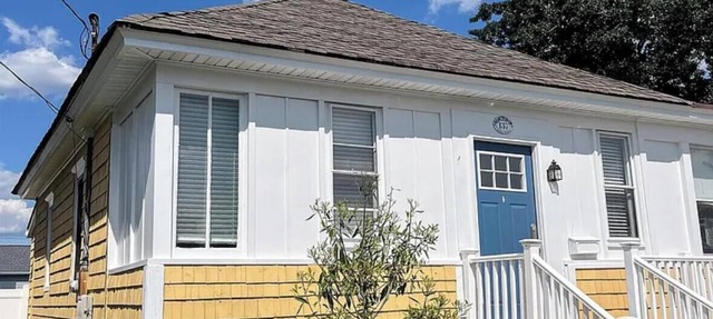 Brilliant 2-bedroom cottage with Bay views in Somers Point in Somers Point