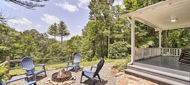 Bryson City Retreat: Fire Pit + Mountain Views! in Bryson City