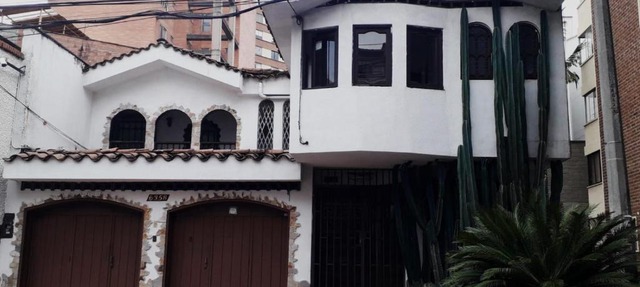 Calibrí, La Casa Libre Del Río in Medellín