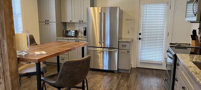 Charming Apartment in Flemington in Flemington