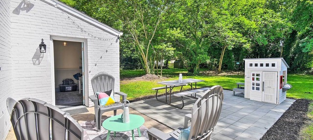 Charming Hampton Home w/Yard: 2 Mi to Beach! in Hampton