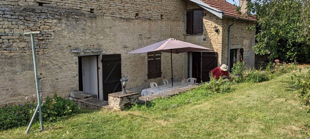 Charming Restored House with AC, Garage, and Enclosed Garden in Cusey in Cusey