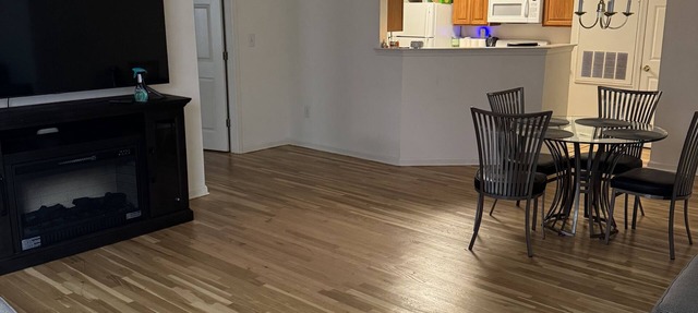Charming Two-Bedroom Apartment for Rent, Beaches-Six Flags -Fort dix- in Jackson Township