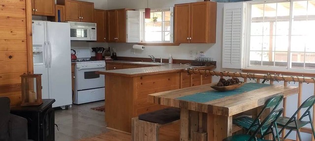 Cloudtree- Mountain Views & Wildlife Cozy 2-Bedrm/6 Person Cloudcroft Retreat in Cloudcroft