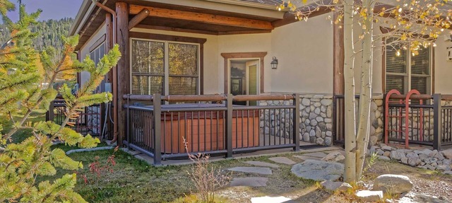 Corral 3bd/3ba , Downtown Breckenridge, 3 King Beds, Walk to Ski Lift, Hot Tub in Breckenridge