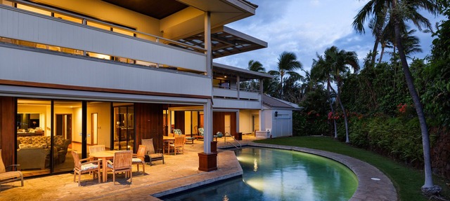 Current rate is 40% off for Sept-Oct 15th! Pool, AC, walk to Waialea Bay in Kamuela