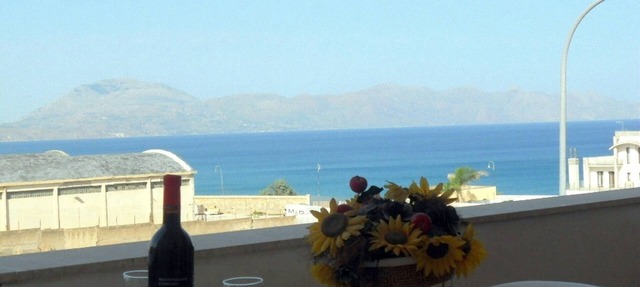Deborah apartment, comfortable apartment with sea view, wifi free in Palermo