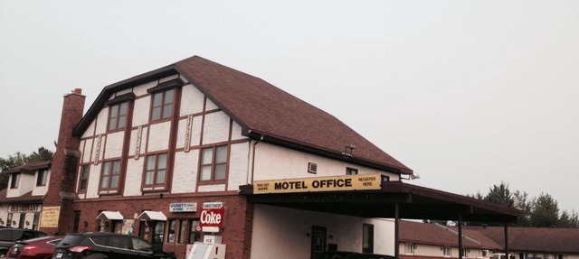 Englehart Motel in Englehart