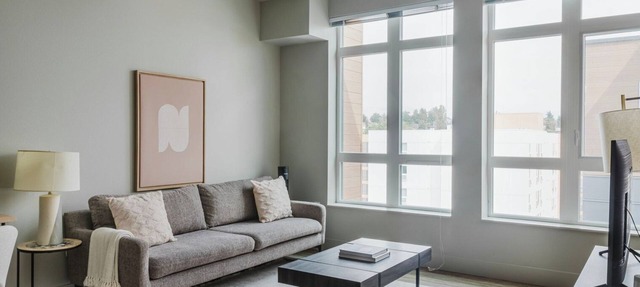 Excellent First Hill 1BR w/Gym, BBQ & Rooftop Lounge, by Blueground in Seattle