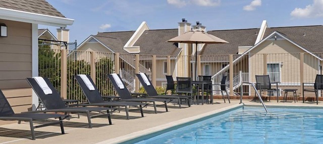 Explore Atlantic City's Dining & Entertainment! Complimentary Breakfast Buffet! in Somers Point
