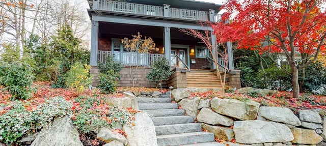 Fabulous 5-bedroom historic house in charming Seattle neighborhood in Seattle