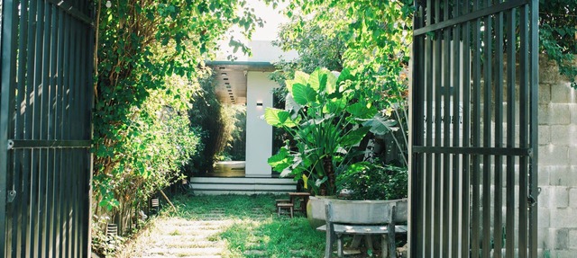 Family Home Villa, close to Ba Na Hills and a golf course. Pets allowed! in Đà Nẵng