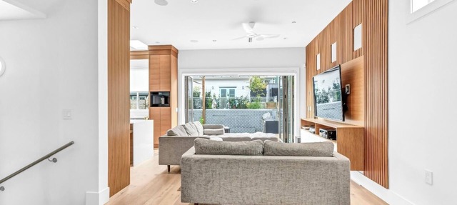 FIFA 2026 Vancouver stay prime location sleeps 7 free parking kids friendly in Vancouver