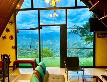 Finca Dulce Amanecer in Villeta