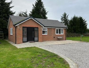 Flatfields Lodge in Howden