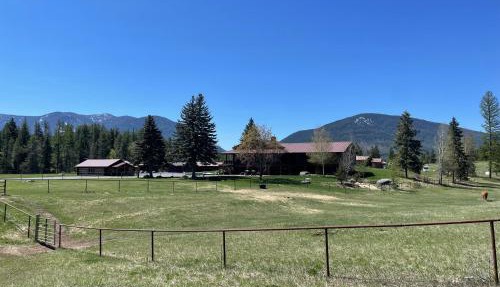 Glacier Homestead in Coram