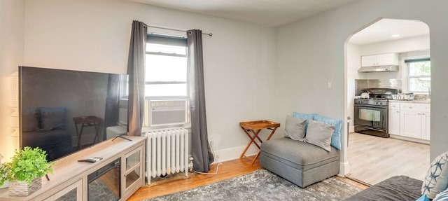 Hackensack Escape w/Yard - 17 Mi to Times Square! in Hackensack