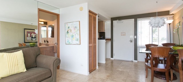 Hawaiian Dream - 8th floor Ocean View w/Full Kitchen in Honolulu