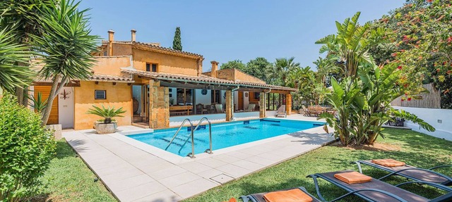 High Quality Designer Detached Villa from Artist Sculptor owner Miquel Cerda in Pollensa