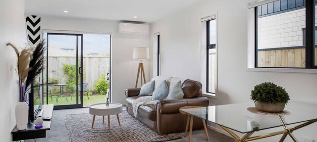 Hillview Hideaway: 2-BR Serenity in Upper Hutt